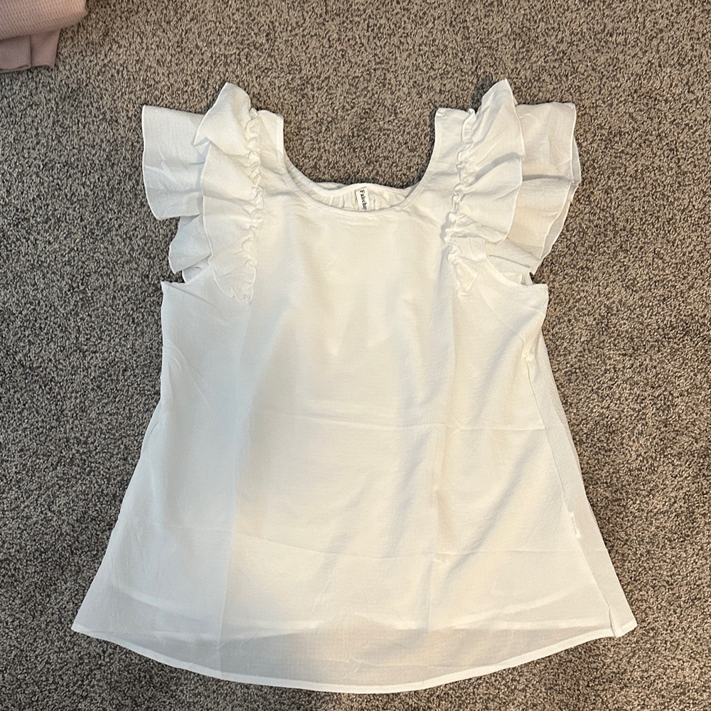 Chic White Ruffle Sleeve Blouse